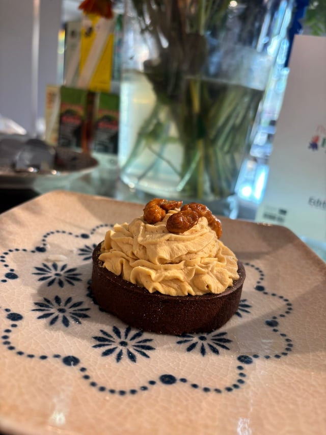 Salted Caramel Tartelett